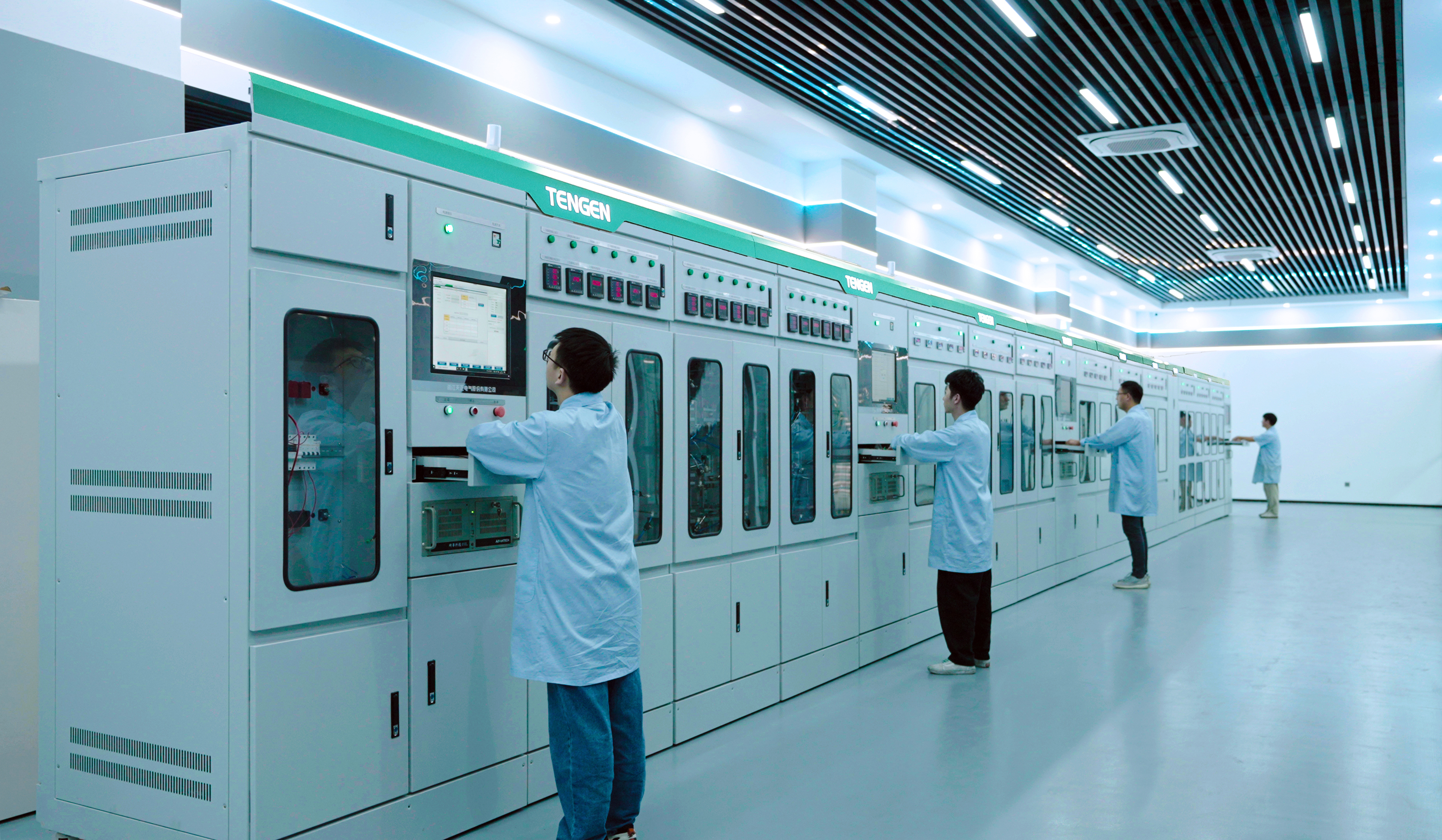 央媒看凱發(fā)天生一觸即發(fā)丨探訪(fǎng)電氣產(chǎn)業(yè)的升級(jí)密碼