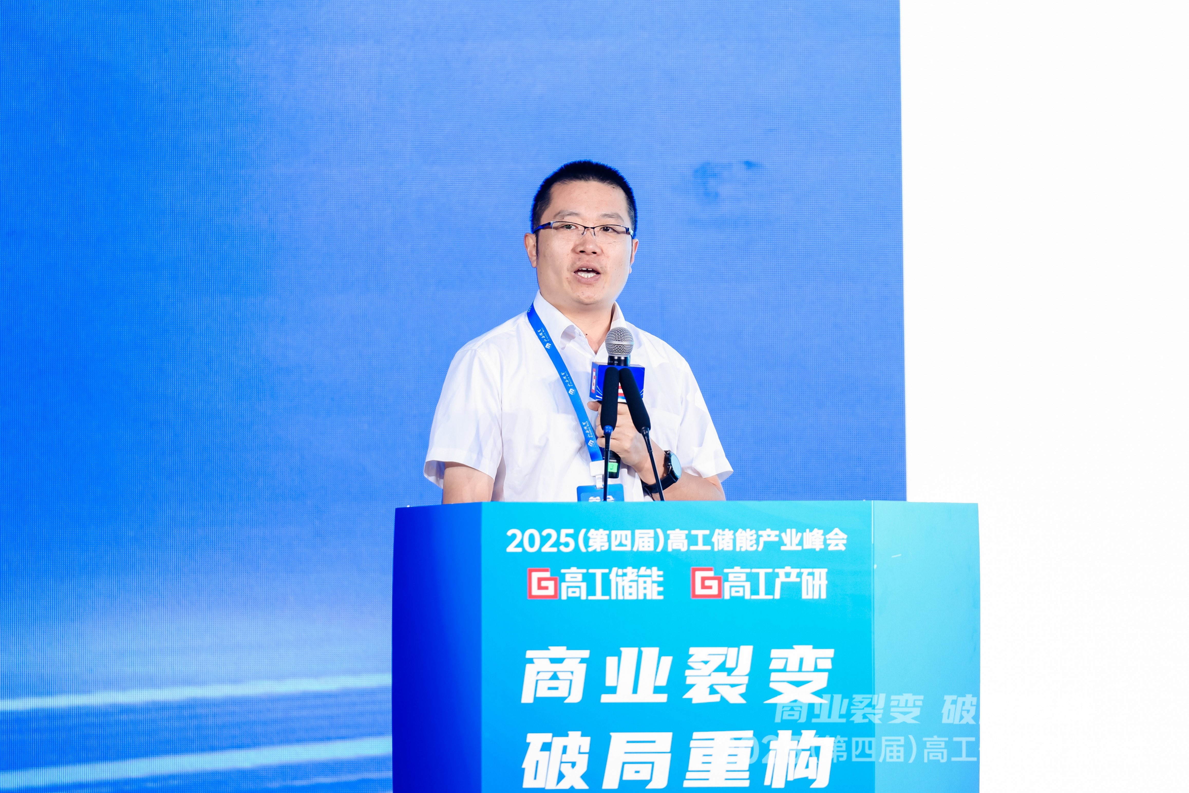 2_3911362.jpg 2_3911362.jpg